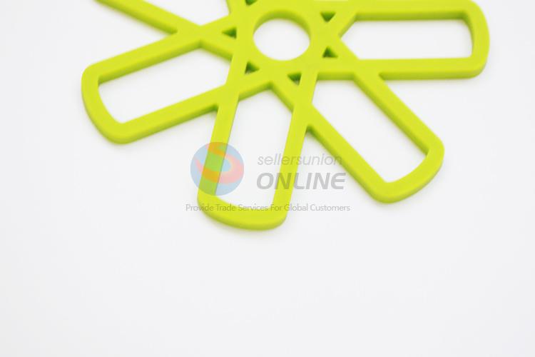 China branded silicone heat resistant flower placemat