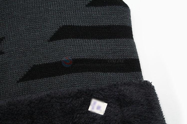 Cheap and High Quality Knitted Beanies Cap Thick Male Cap