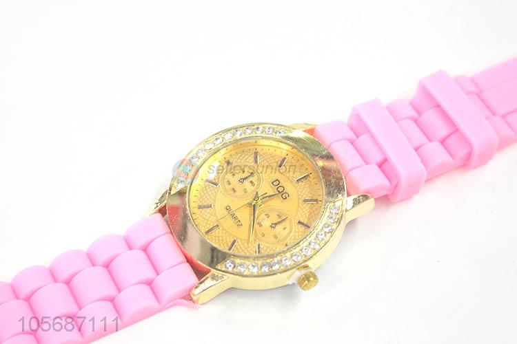 New Design Colorful Alloy Watch Fashion Neutral Watches