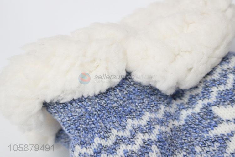 Promotional Wholesale Snowflake Pattern Home Sock Thick Floor Sock