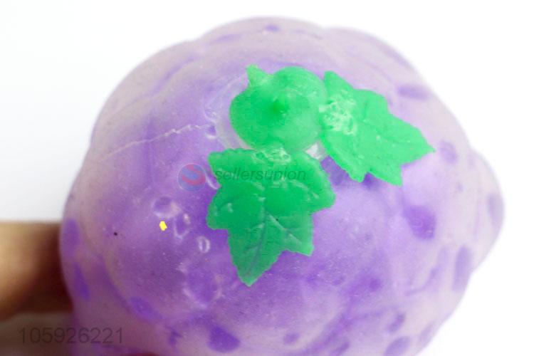 Cheap wholesale kids squeez toy grape smash water ball