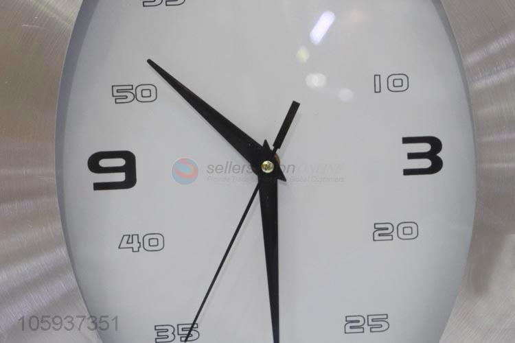 Creative Design Fashion Round Hanging Wall Clock