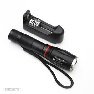 Good Sale Battery Universal Charger Flashlight Set