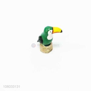 Good quality house decoration dull polish ceramic toucan