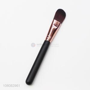 Hot sale cheap wooden handle black china makeup brush supplier