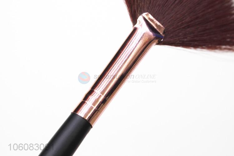 High quality nylon hair makeup brush black wooden handle powder brush