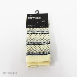 Popular design winter warm ladies crew socks