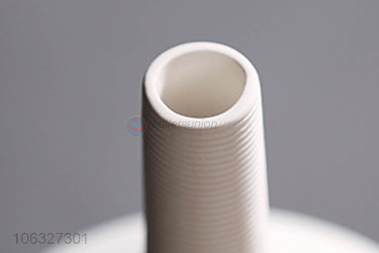 New Style White Ceramic Vase Modern Tabletop Home Decoration Ornament