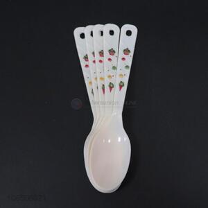 Best Price Fashion 5 Pieces Plastic Spoon