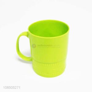 Wholesale Green Water Cup Fashion Plastic Cup