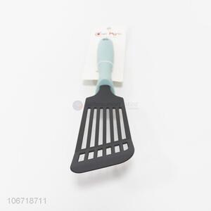 Chinese supply kitchenware nylon non-stick leakage shovel