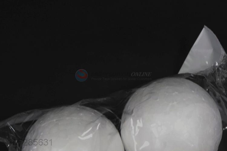 Foam plastic ball          Size: Φ 7.5cm