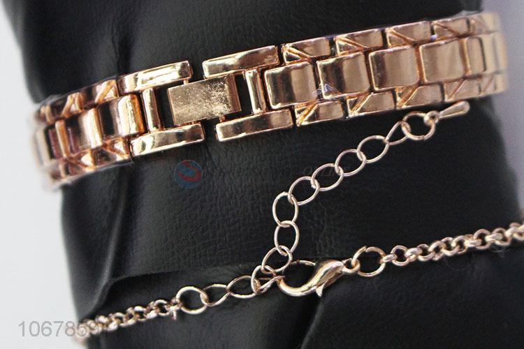 Luxury Design Ladies Alloy Watch Fashion Accessories