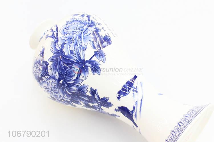 Factory Supply Chinese Style Blue And White Porcelain Vase