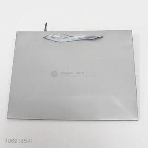 Modern Style Paper Gift Bag Fashion Present Bag