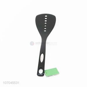 Wholesale high-grade kitchen accessories nylon slotted shovel