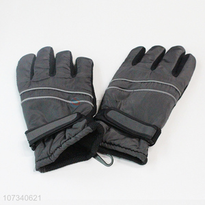 China manufacturer winter windproof anti-skid sports gloves for men