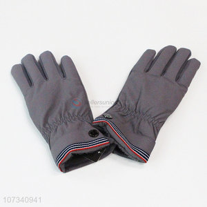 China supplier winter windproof anti-skid sports gloves for men