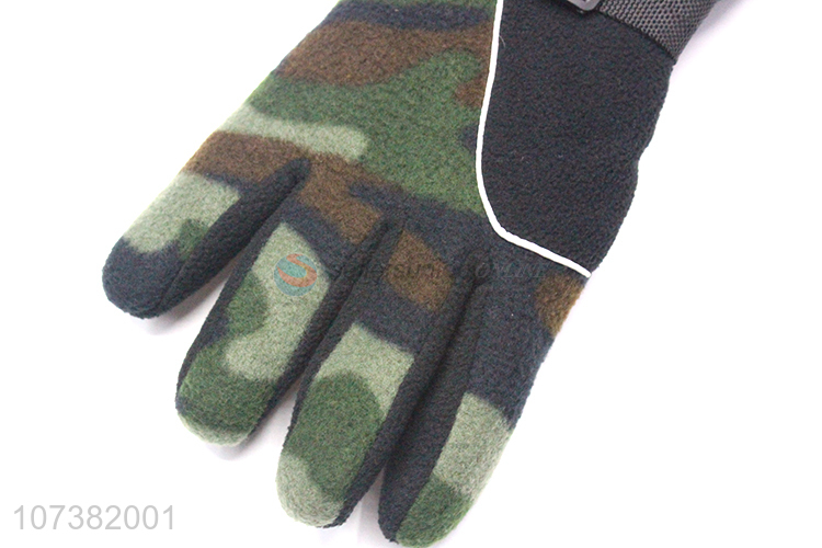 Hot Sale Custom Camouflage Color Polar Fleece Gloves For Men