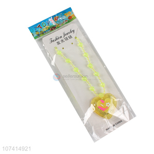 Factory Sell Fashion Speciality Novelty Flashing Glowing Necklace