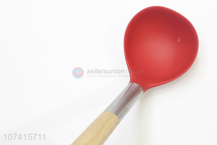 Competitive Price Cooking Long Handle Silicone Soup Ladle