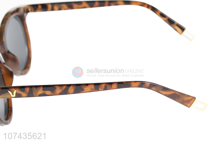 Wholesale cheap fashion eyeglasses ladies sunglasses uv 400 sun glasses