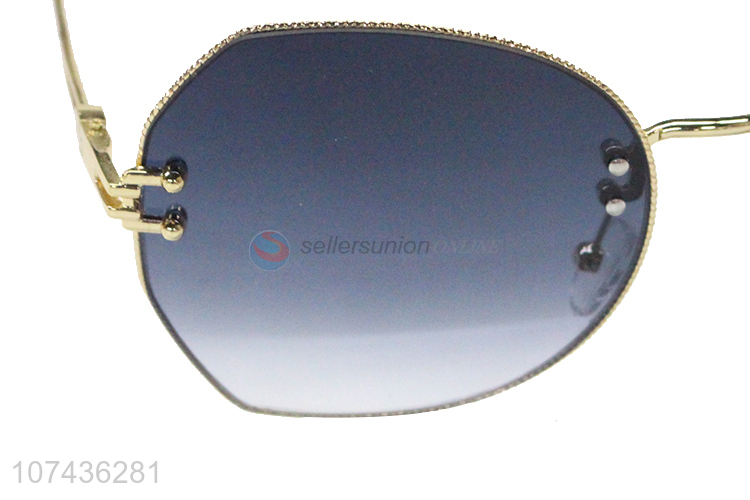 Recent design fashion women sunglasses outdoor protective sunglass