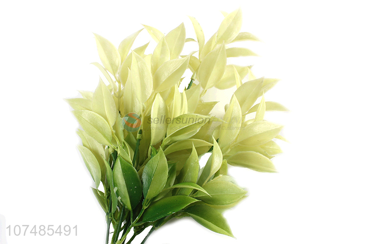 Latest arrival decorative plastic leaves lifelike plastic plant