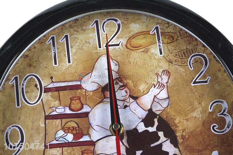 High Quality Chef Pattern Design Plastic Wall Clock For Decoration