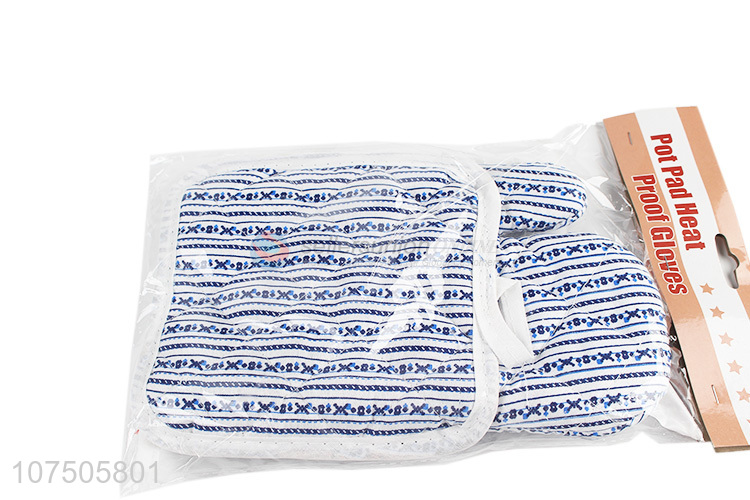 New arrival kitchen non-slip microwave oven gloves and pot holder set