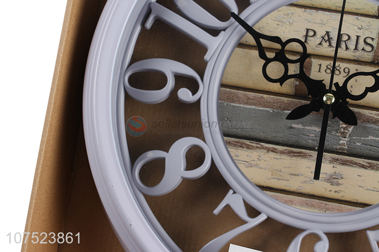 Good sale trendy hollowed-out wall clock no-punch silent quartz clock for classroon decoration