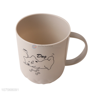 Good Price Cute Animal Pattern Plastic Cup With Handle