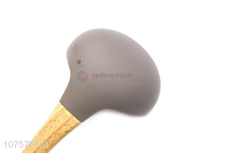 Premium Quality Kitchen Tools Silicone Soup Ladle With Wooden Handle