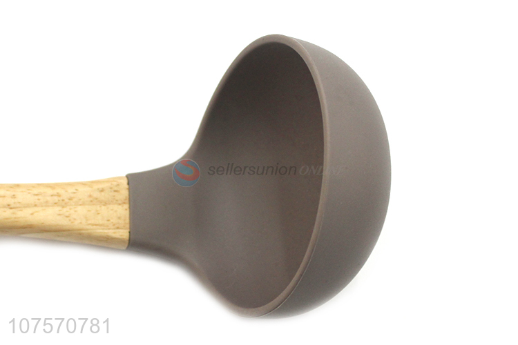 Premium Quality Kitchen Tools Silicone Soup Ladle With Wooden Handle