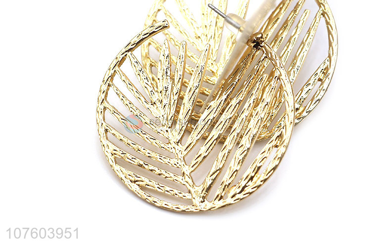 Latest arrival creative round leaf earrings fashion alloy earrings