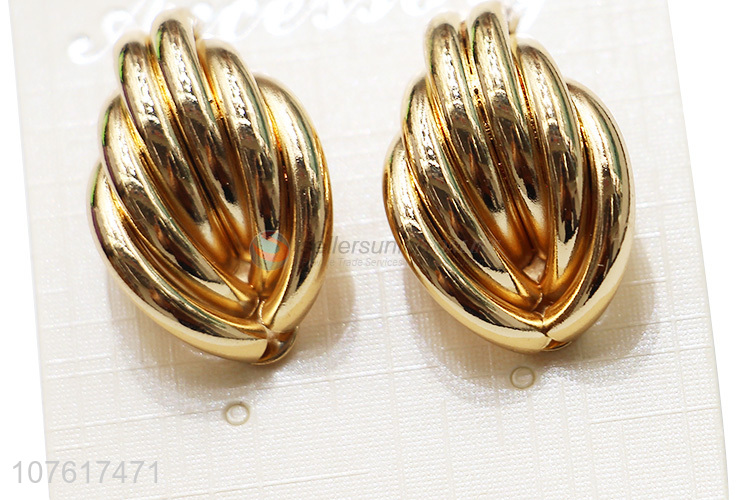 Cool Design Gold Metal Ear Stud Fashion Women Earring