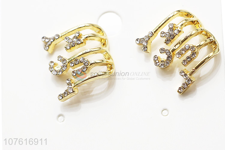 China Manufactured Fashion Earring Elegant Alloy Ear Stud