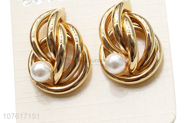 Good Quality Metal Ear Stud Ladies Earring For Sale