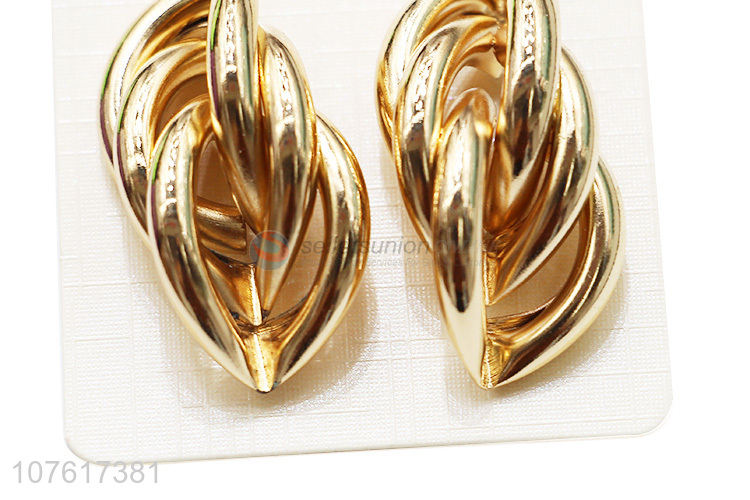 Factory Price Gold Knotted Metal Earring Fashion Ear Stud