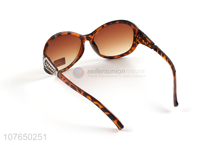 High Quality Fashion Atmosphere Sunglasses Holiday Sun Glasses