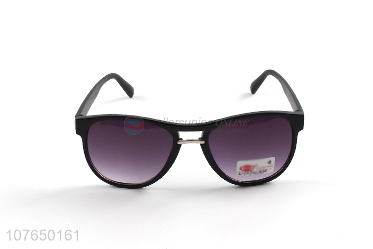 Factory Wholesale Fashion Sun Glasses Ladies Sunglasses