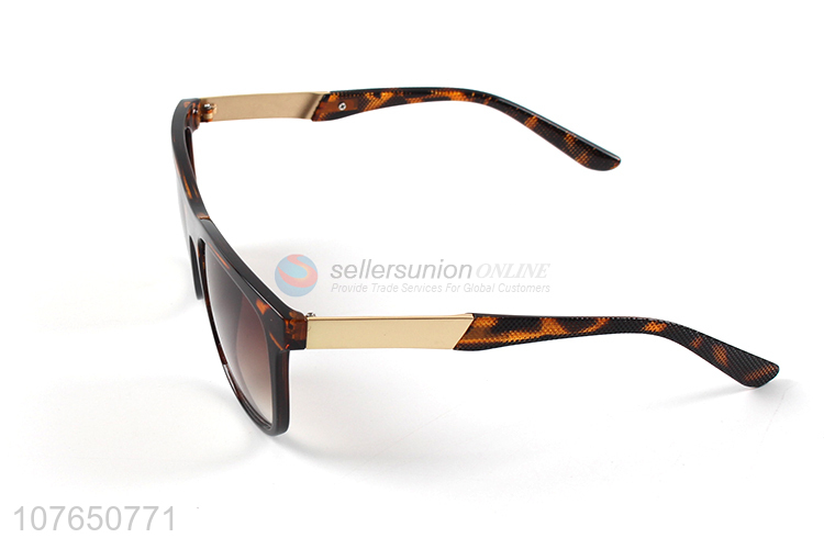 Newest Men Women Vintage Shades Sun Glasses With Good Price