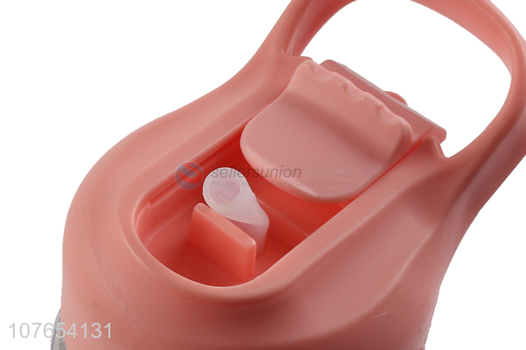 Hot selling fashionable printing drinking bottle water bottle with straw