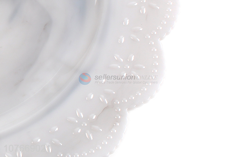 Delicate design white plastic plates with low price