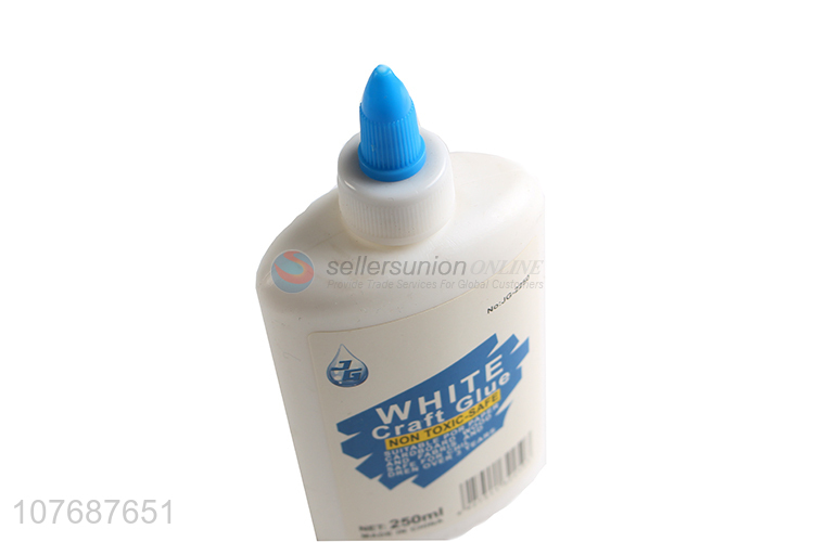 Multi-purpose white adhesive glue for metal and wood craft 