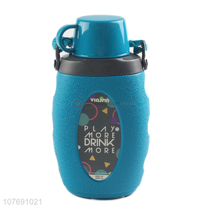 Hot selling 960ml water bottle fashion drinking bottle with strap