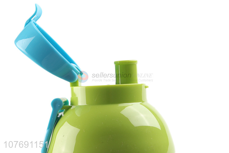 High quality bpa free portable plastic water bottle with strap