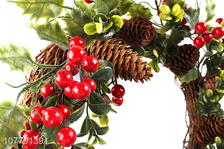 High quality Christmas door decoration artificial wreath with pinecone