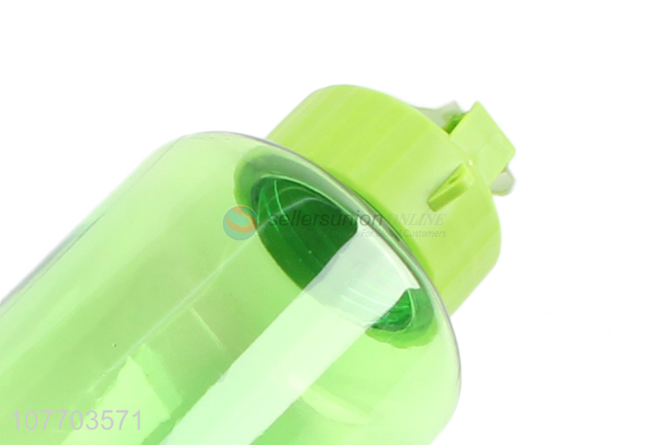 Hot selling green cartoon water cup can carry water bottle