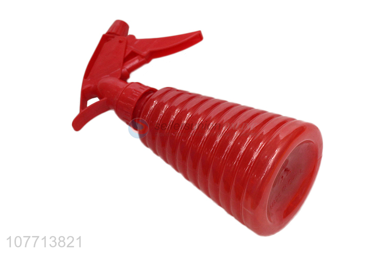 Factory Price Red Trigger Watering Can Flower Watering Spray Bottle